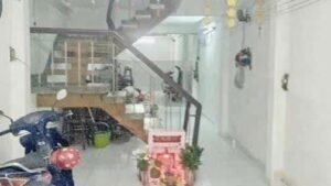 Bán nhà nở hậu ngay mặt tiền đường Hưng Phú P9 Q8