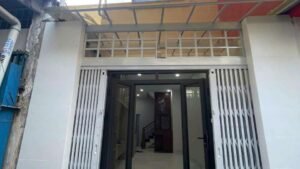 Nhà đẹp mới hẻm ba gác đường Trần Hưng Đạo P7 Q5