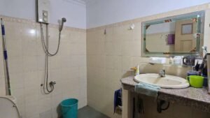 Alternative view of Bán nhà 3 lầu hẻm rộng 4m đường Nguyễn Chế Nghĩa P13 Q8