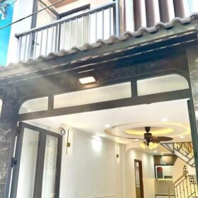 Bán nhà đẹp mới lung linh đường Lê Hồng Phong P2 Q5