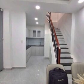 Bán nhà đẹp hẻm 181 đường Âu Dương Lân P2 Q8